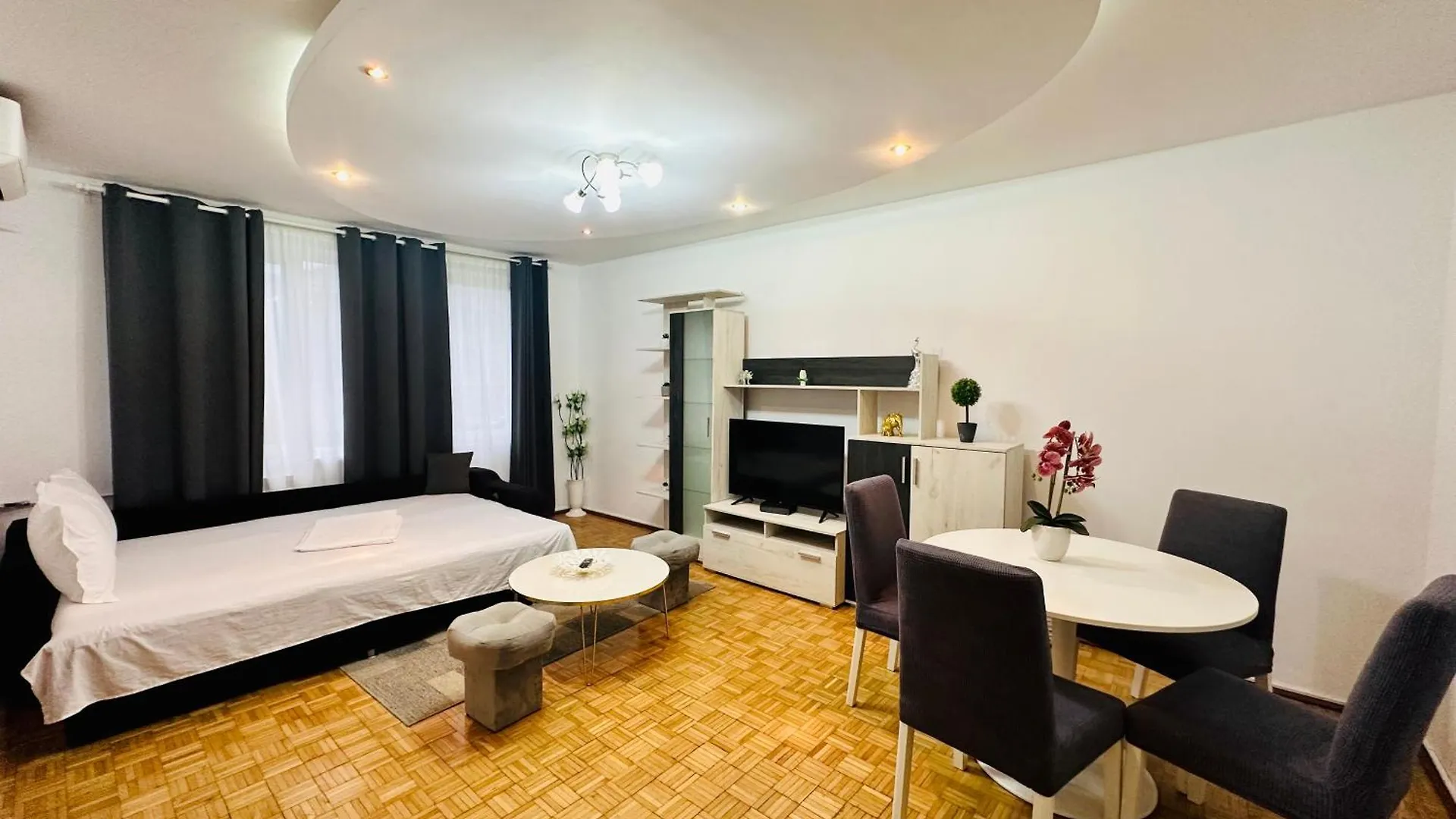Apartment Chic Comfort 1Bdr With Landmark View - Concerthall